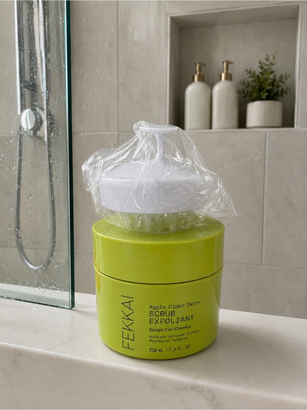 Fekkai Apple Cider Detox Scrub Exfoliant with Scalp Scrubber Bundle!